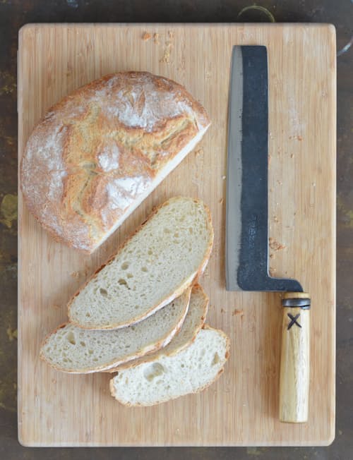 lifestyle image of #57 Bread Knife
