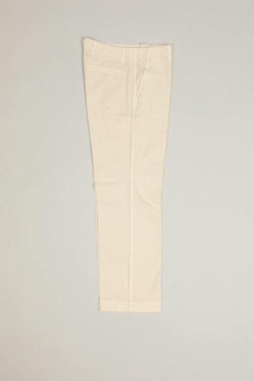 no crop image of Bube Chino Pant