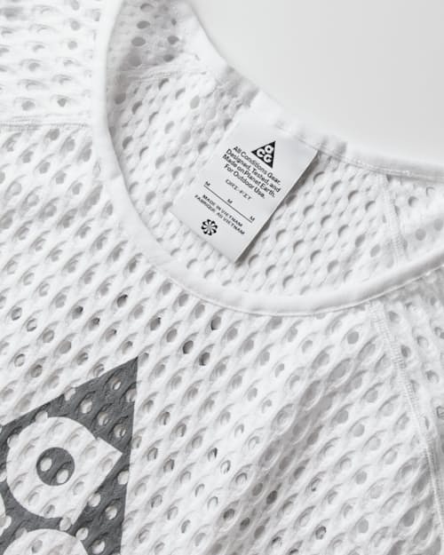 laydown detail image of ACG Drifit RA NXT Longsleeve