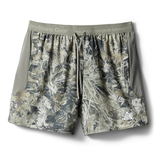 laydown image of ACG Essential 6" Shorts
