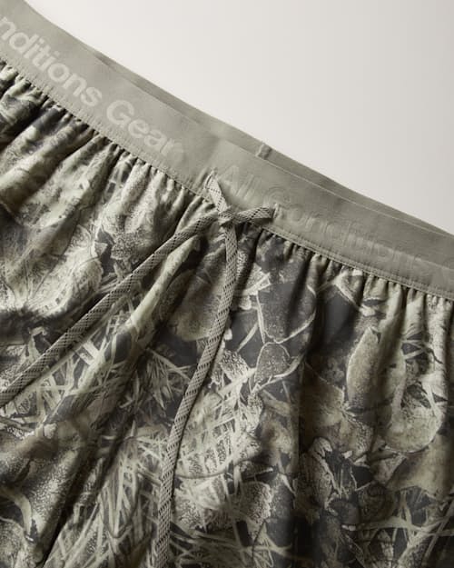 laydown detail image of ACG Essential 6" Shorts