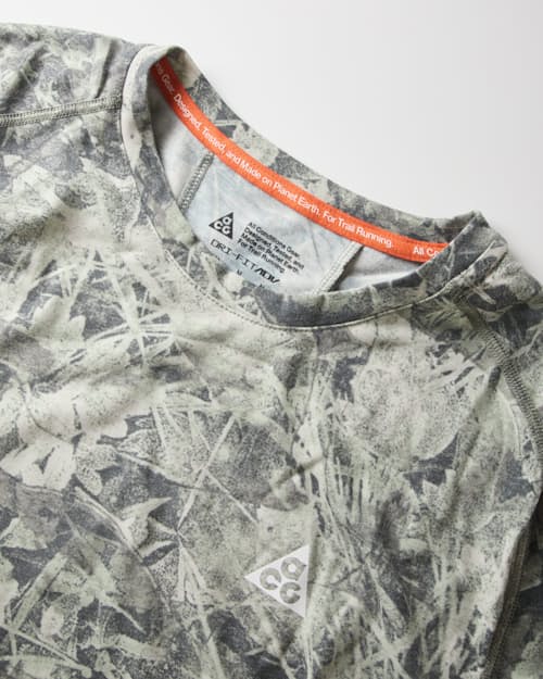 laydown detail image of ACG Solar Chase Short Sleeve T-Shirt