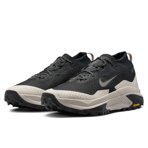 laydown image of ACG Zegama Trail GTX Sneaker