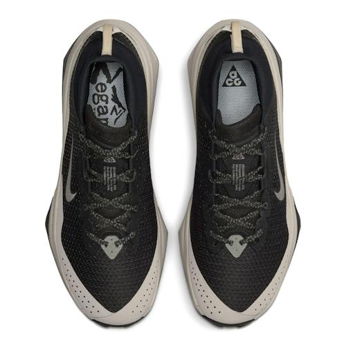 laydown image of ACG Zegama Trail GTX Sneaker