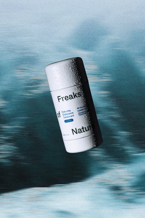 lifestyle image of Everyday Endurance Deodorant