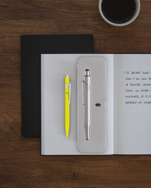 lifestyle image of Ballpoint Pen 849™ Slim Pack