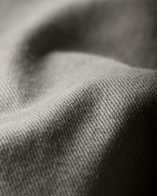 laydown detail image of 365 Chino Short - 7"