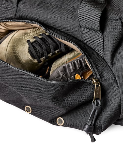 laydown detail image of Dryden Duffle Pack - 46L