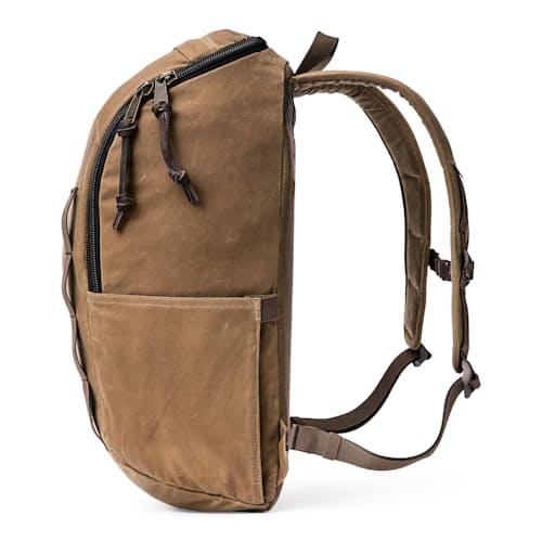 laydown image of Trapper Creek Backpack - 28L