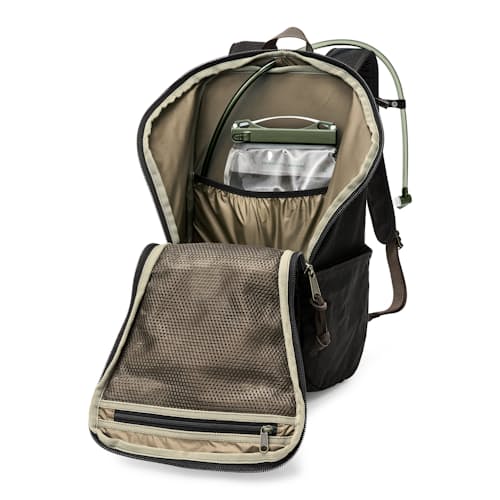 laydown image of Trapper Creek Backpack - 28L