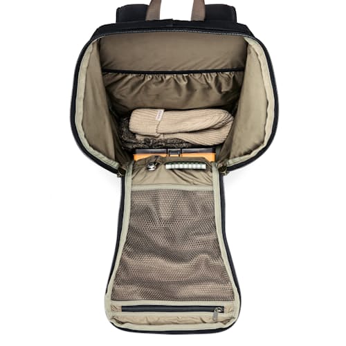 laydown detail image of Trapper Creek Backpack - 28L