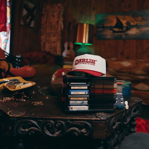 lifestyle image of Darlin' Hat