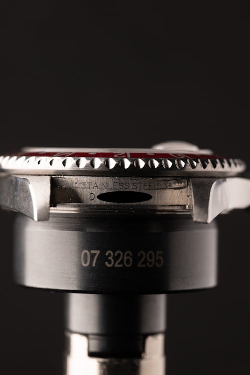 no crop image of 2006 Rolex 16710 GMT Master II