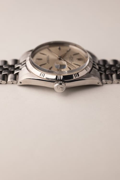 laydown detail image of 1960 Rolex 1603 Silver "Bamboo Bezel" Datejust