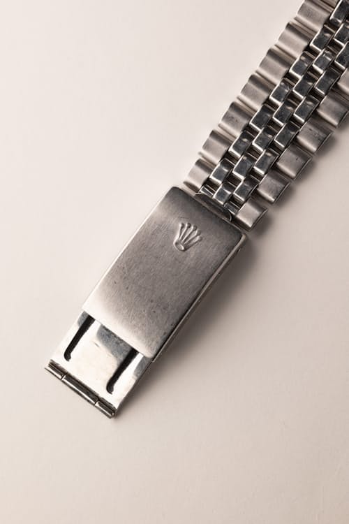 laydown detail image of 1960 Rolex 1603 Silver "Bamboo Bezel" Datejust