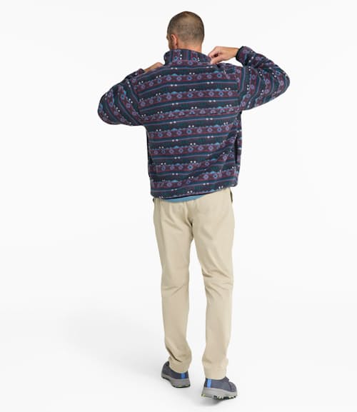 on model image of Mountain Classic Fleece Pullover