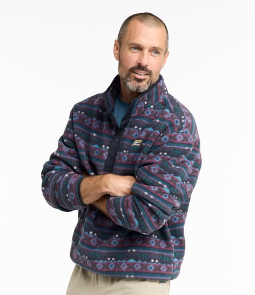 on model image of Mountain Classic Fleece Pullover