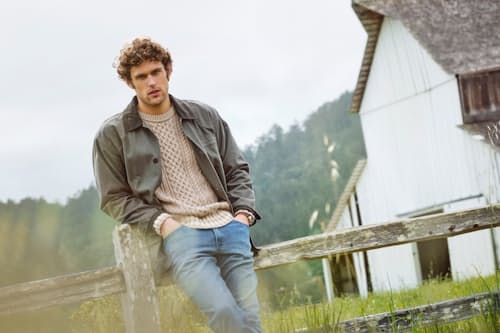 lifestyle image of Original Cotton Field Coat (Cotton-Lined)
