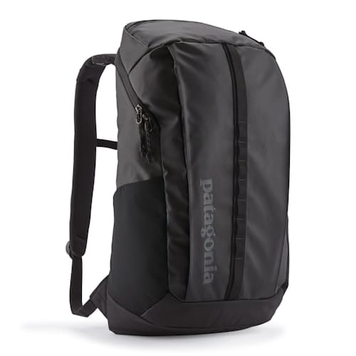 laydown image of Black Hole Pack 25L