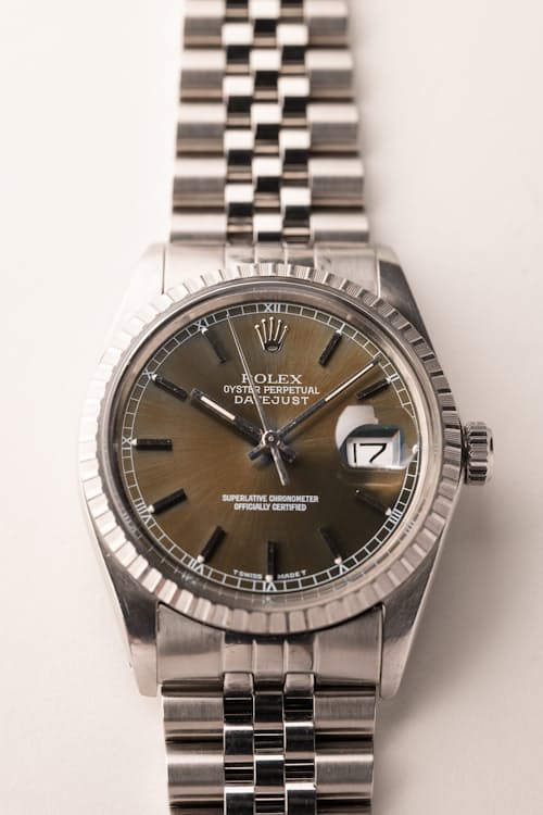 laydown detail image of 1986 Rolex 16030 Tropical Olive Green Datejust