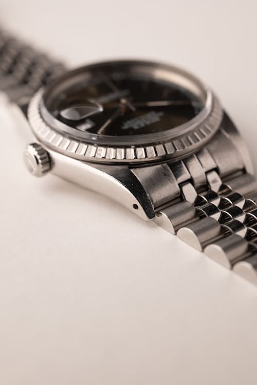 laydown detail image of 1986 Rolex 16030 Tropical Olive Green Datejust
