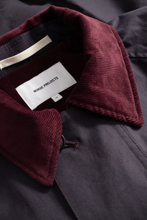 laydown detail image of Holmen Wax Raglan Insulated Jacket