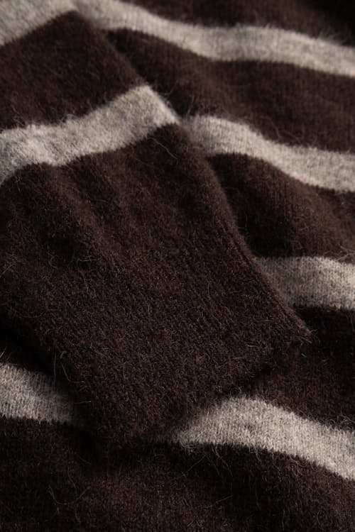 laydown detail image of Gudme Baby Alpaca Stripe Polo
