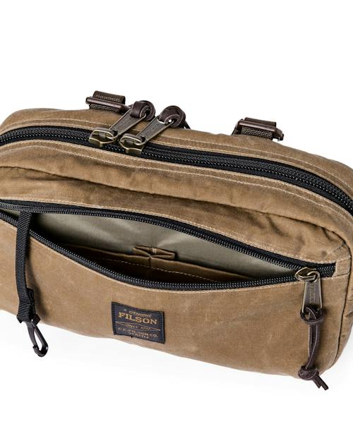 laydown detail image of Trapper Creek Modular Waistpack