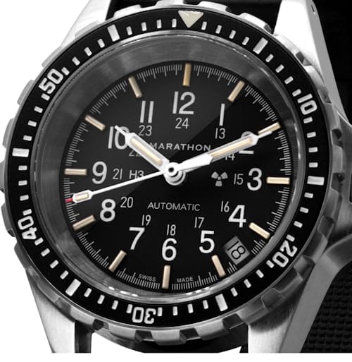 laydown detail image of Medium Diver's Automatic MSAR Auto 36mm