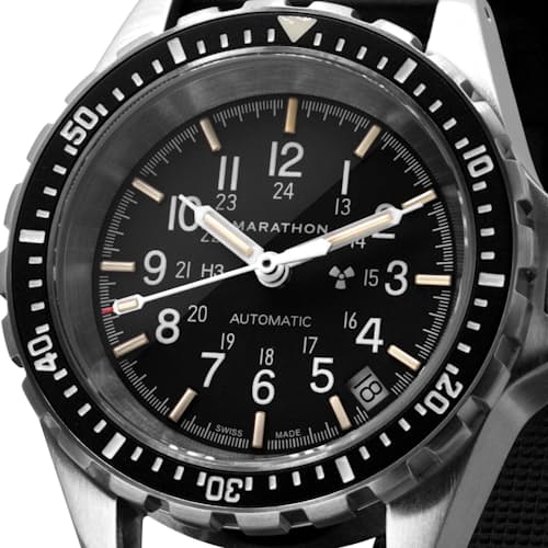 laydown detail image of Medium Diver's Automatic MSAR Auto 36mm