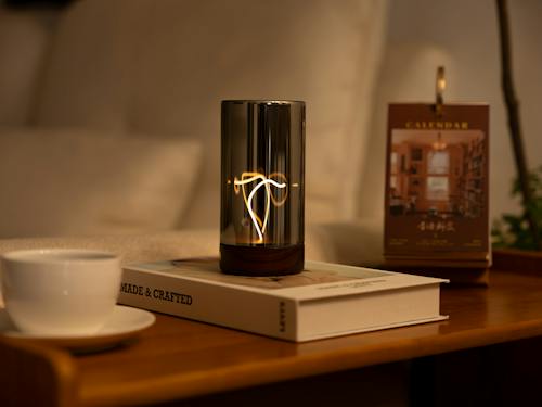 lifestyle image of Solis Drift Light