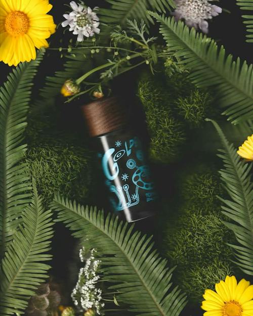 lifestyle image of Goldblooming Perfume 50ml