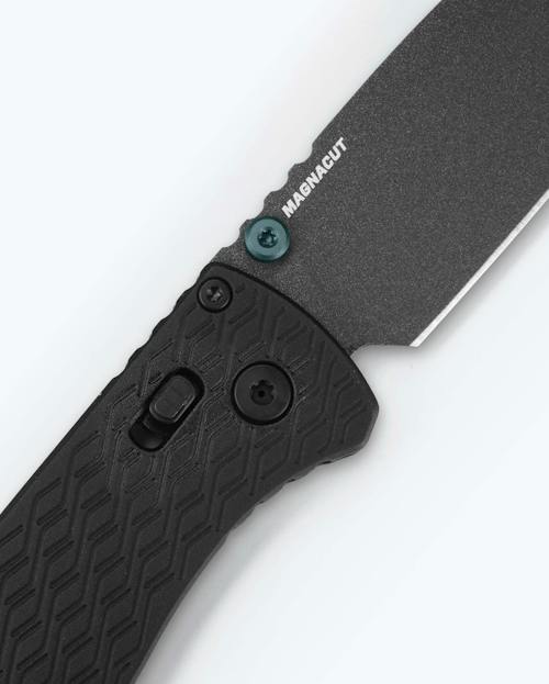 laydown detail image of BUGOUT® VAPYR™