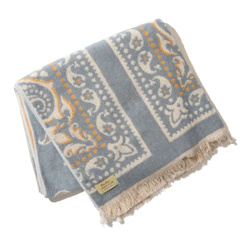 laydown image of Cotton Pile Blanket (M)