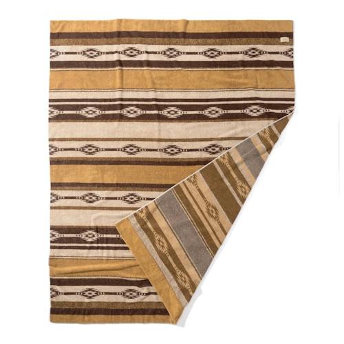 laydown image of Cotton Pile Blanket (L)