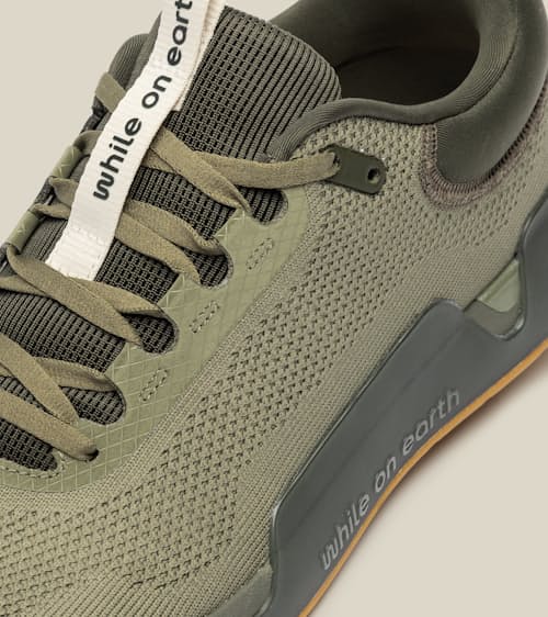 laydown detail image of Move Trainer