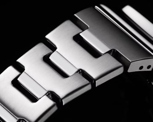 laydown detail image of 2100 Series G-steel Watch - GM2110D-8A