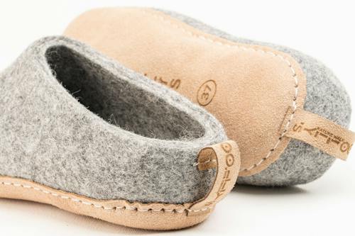 laydown detail image of Indoor Open Heel Slippers With Leather Sole