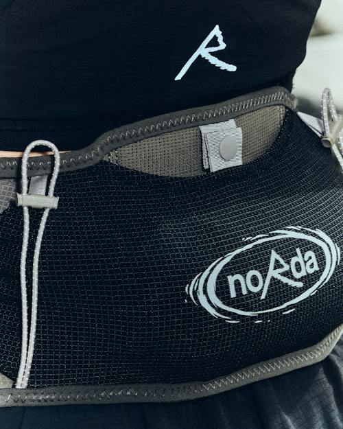 lifestyle image of Raide x norda LF 2L Running Belt