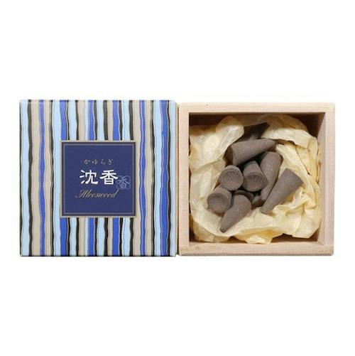 laydown image of Aloeswood 12 Incense Cones