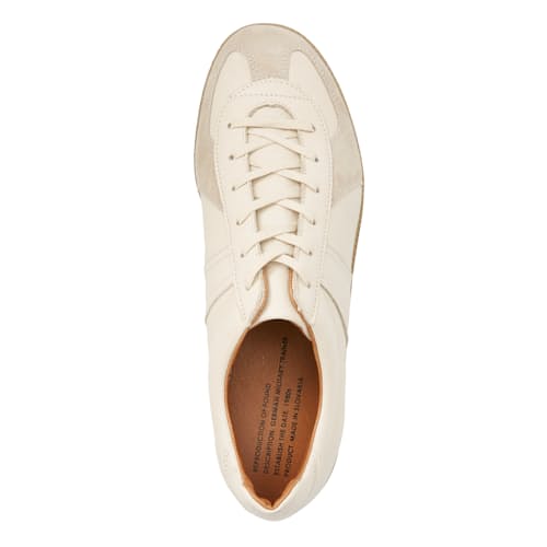 laydown image of German Military Trainer