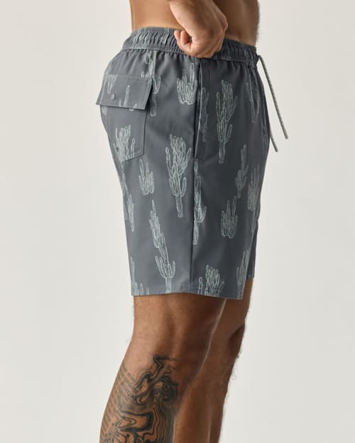on model image of Performance Lined Swim Trunk - 7"