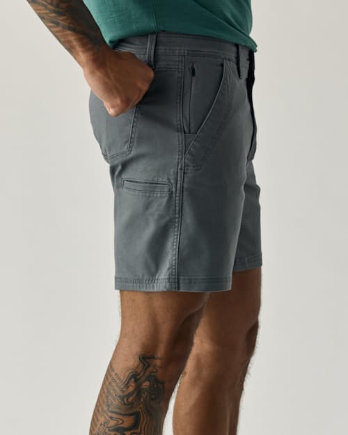 on model image of Rover EDC Short - 7"