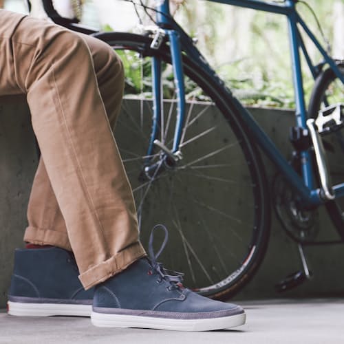 laydown image of Suede Chukka