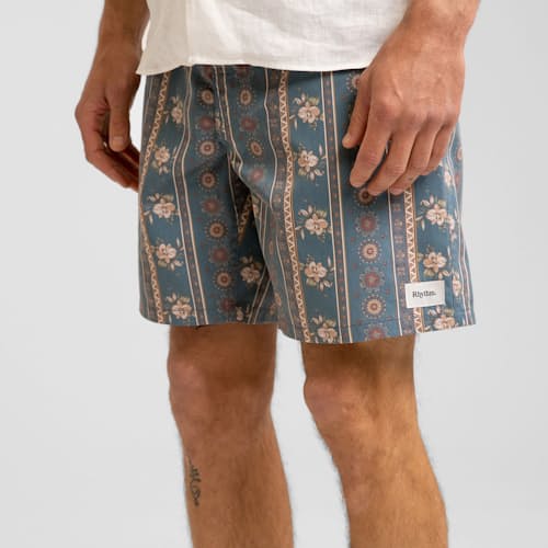 laydown image of Vintage Stripe Trunk - 7"