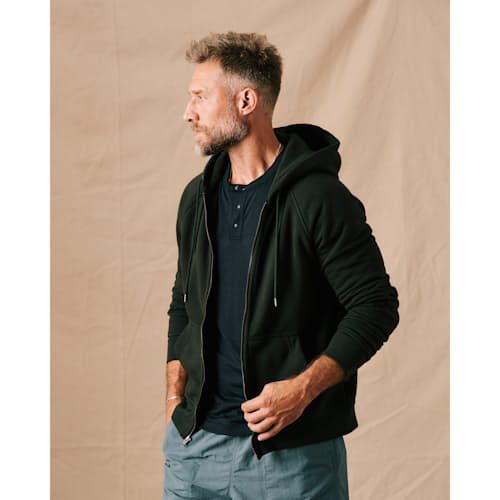 Chad is 6'1" and wearing a M