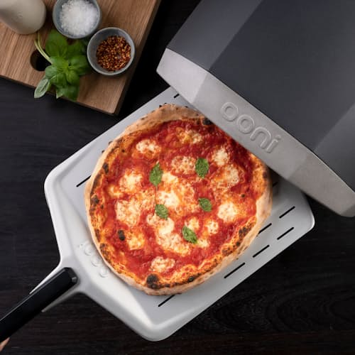 lifestyle image of Ooni Koda 12 Pizza Oven