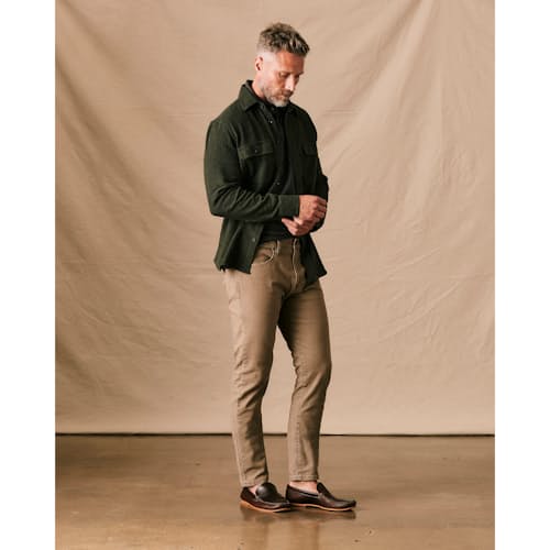 Chad is 6'1", 185lbs, and wearing a 31x32