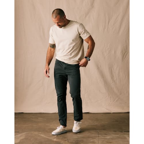 Zac is 6'0", 175lbs, and wearing a 32x32