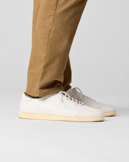 on model image of 365 Pant - HB Straight